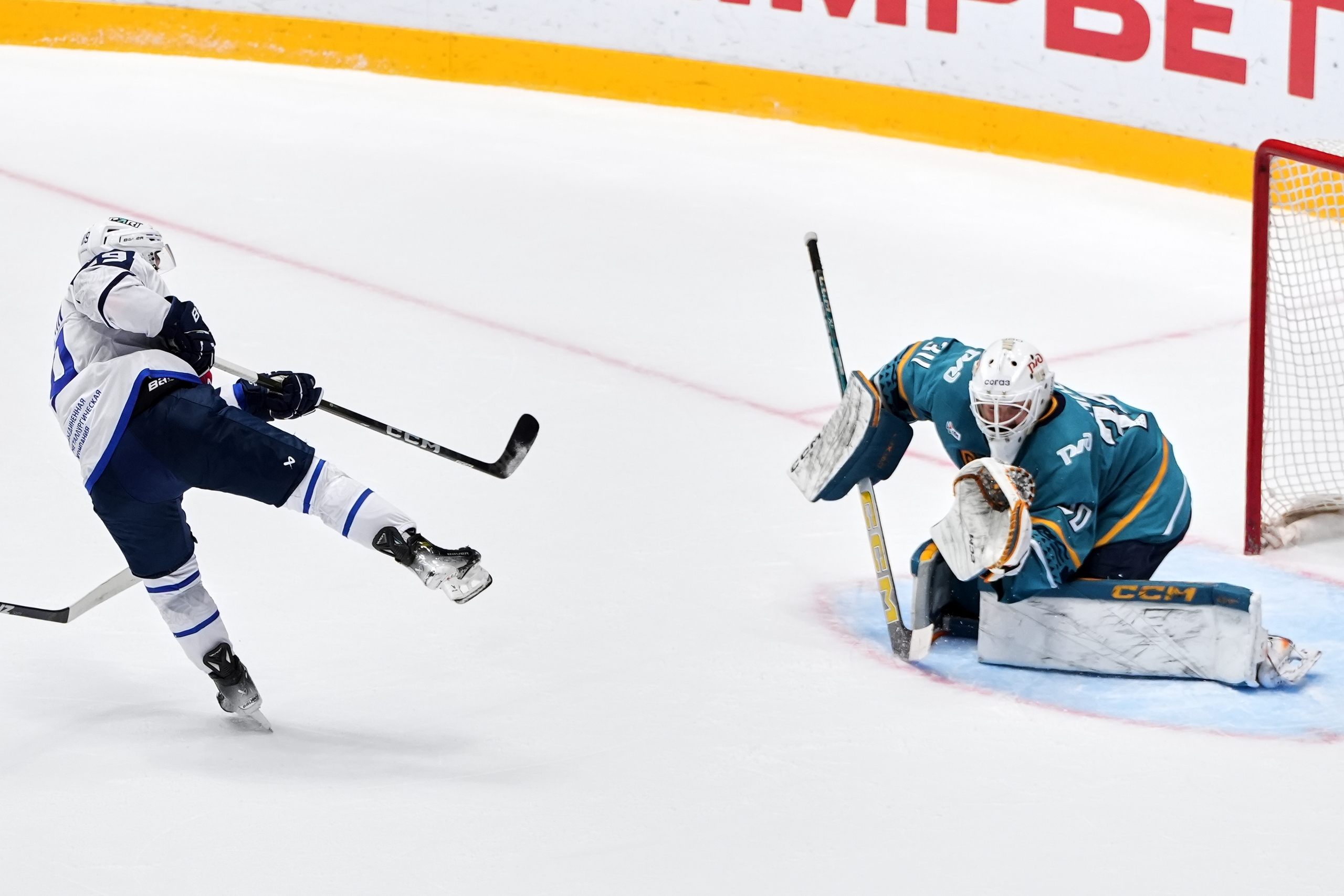 Мужские разборки в женский день!