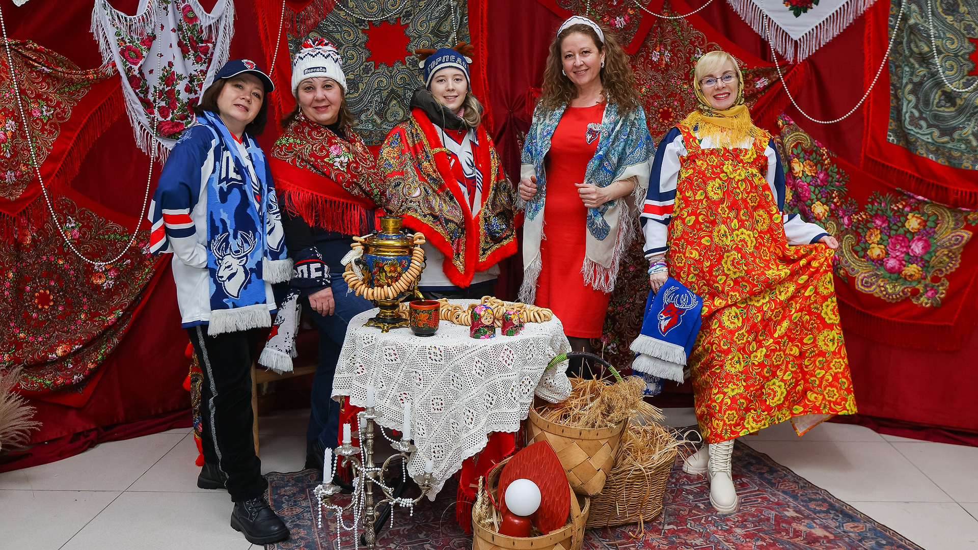 Антураж победного матча с «Ак Барсом»